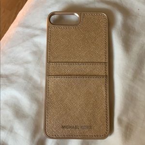 Metallic gold iPhone 7 Plus case